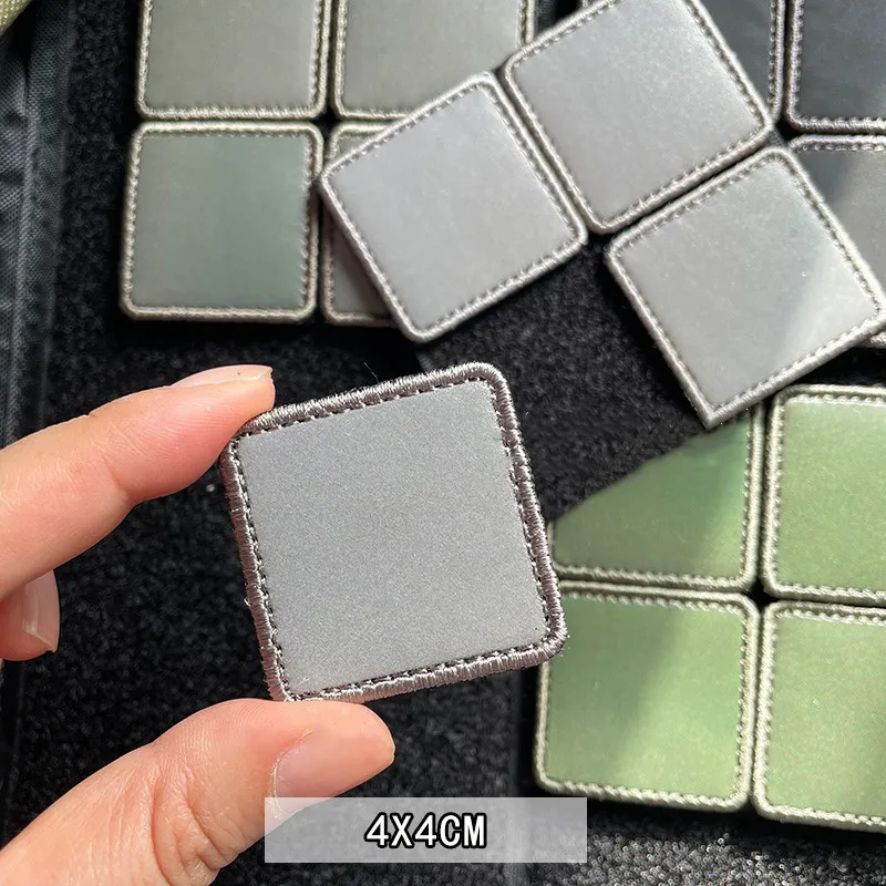 Parche reflectante de cuadrados pequeños, apliques tácticos para sombreros, ropa, mochila, decoración, 4 Uds. - imagen 5