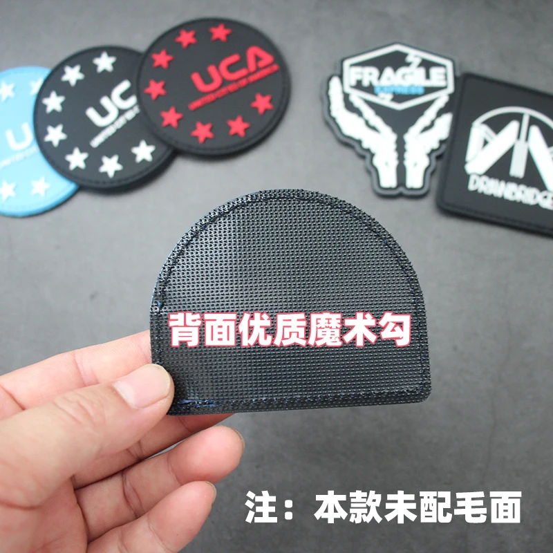 Accesorios para bolsas al aire libre, insignia luminosa de goma suave de PVC, puentes para novias, mochila de moral, parche de gancho y bucle - imagen 4