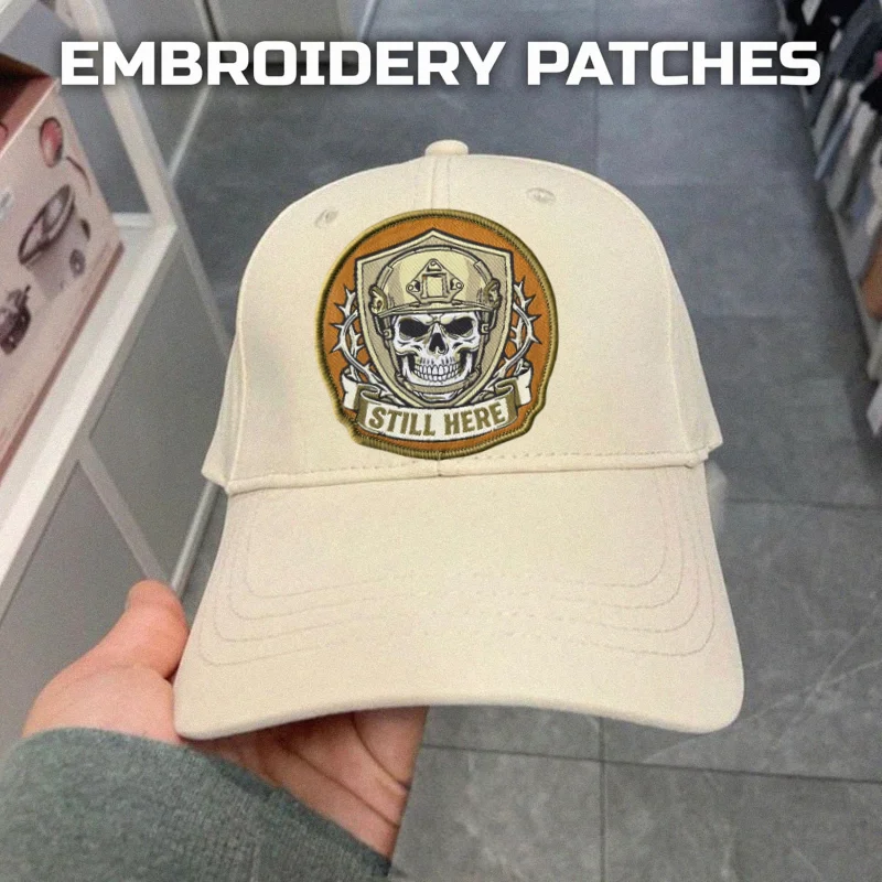 Parche táctico calavera Still Here con velcro para uniforme - imagen 2