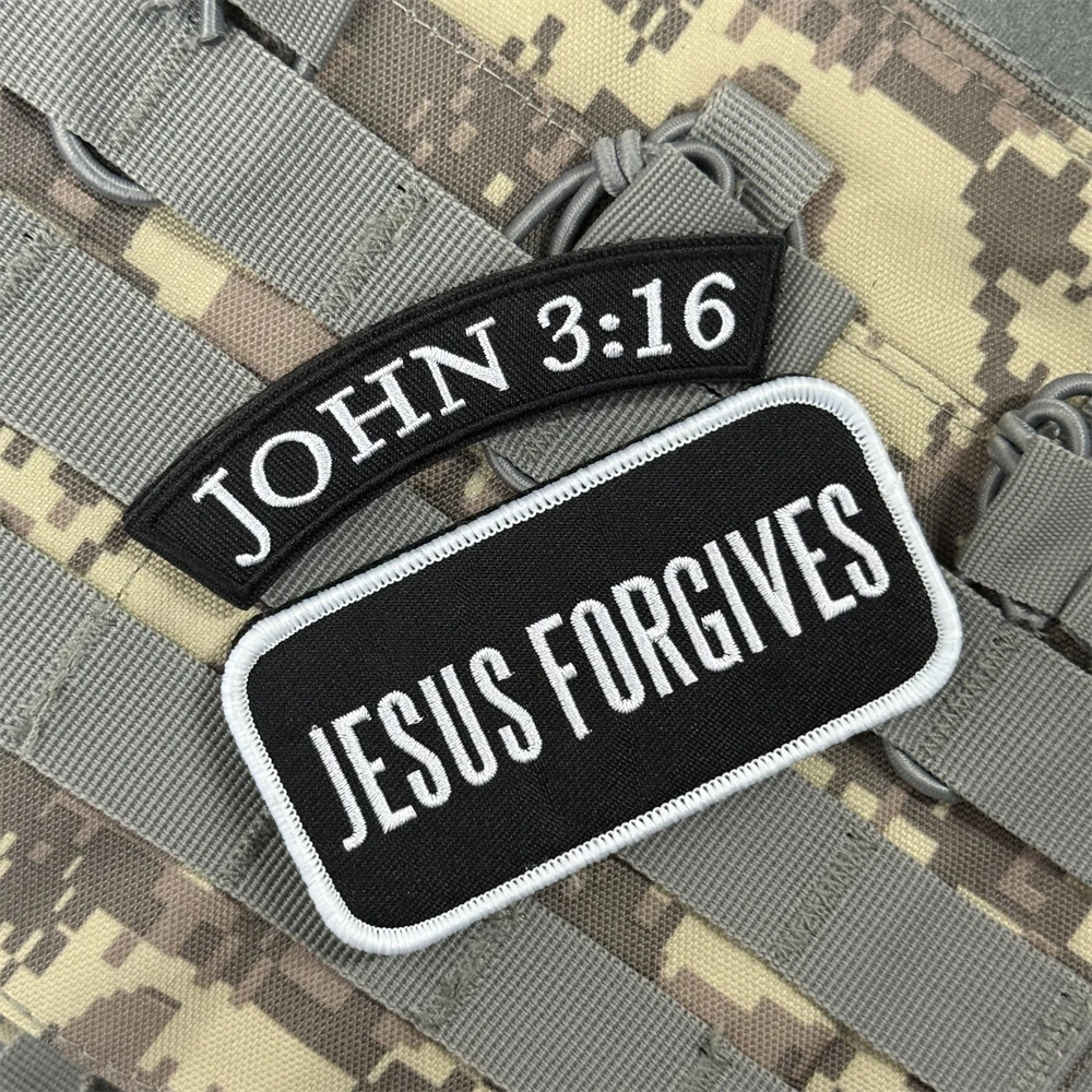 Parche de insignia de moral JOHN 3:16 JESUS FORGIVES, parches de gancho y bucle bordados militares tácticos para ropa, pegatinas para mochila