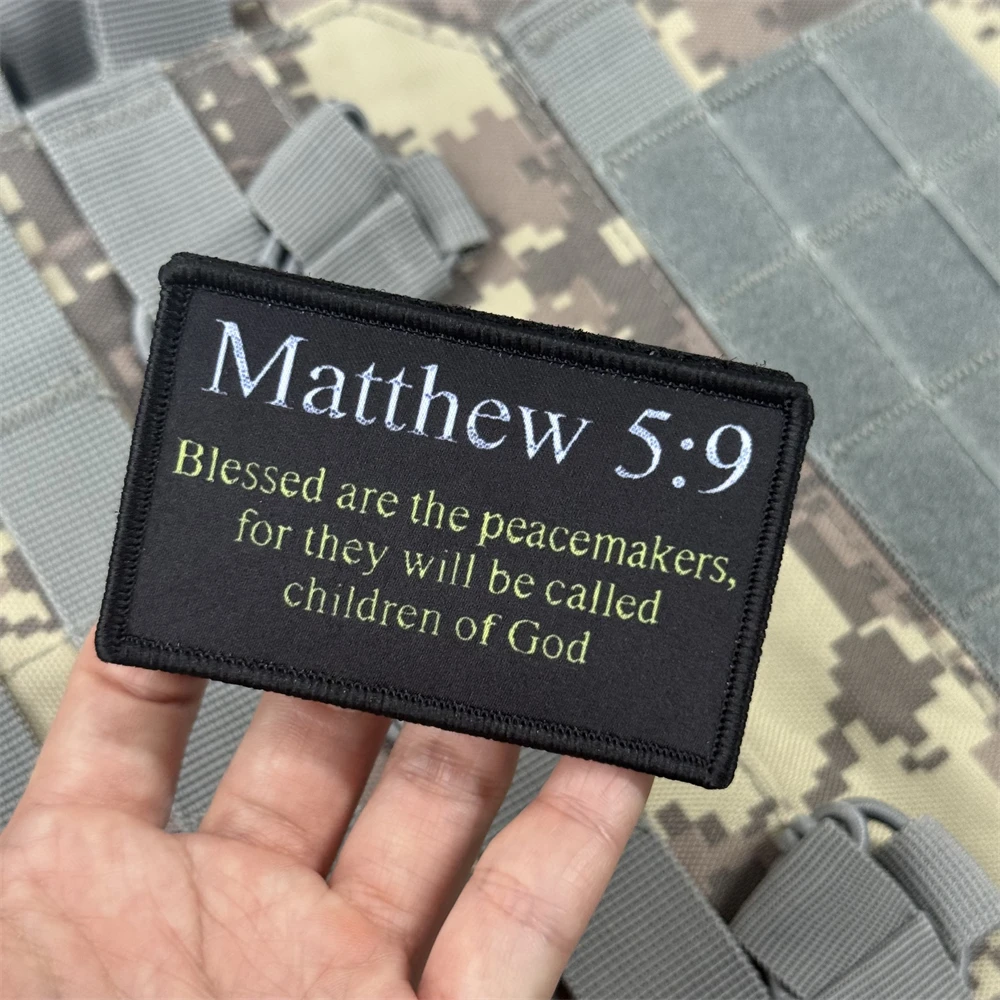 Matthew 5:9 versículo bíblico moral parche táctico impreso parches de gancho y bucle en ropa mochila militar pegatina brazalete apliques - imagen 4