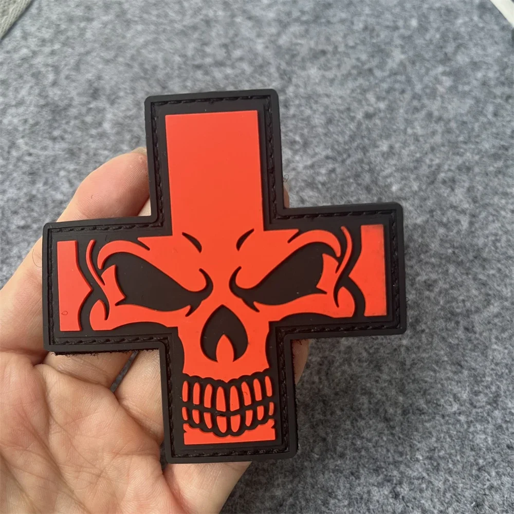 Parches impresos con insignia de moral divertida de Cruz del cráneo para ropa, brazalete militar táctico, pegatinas para mochila con gancho y bucle - imagen 4