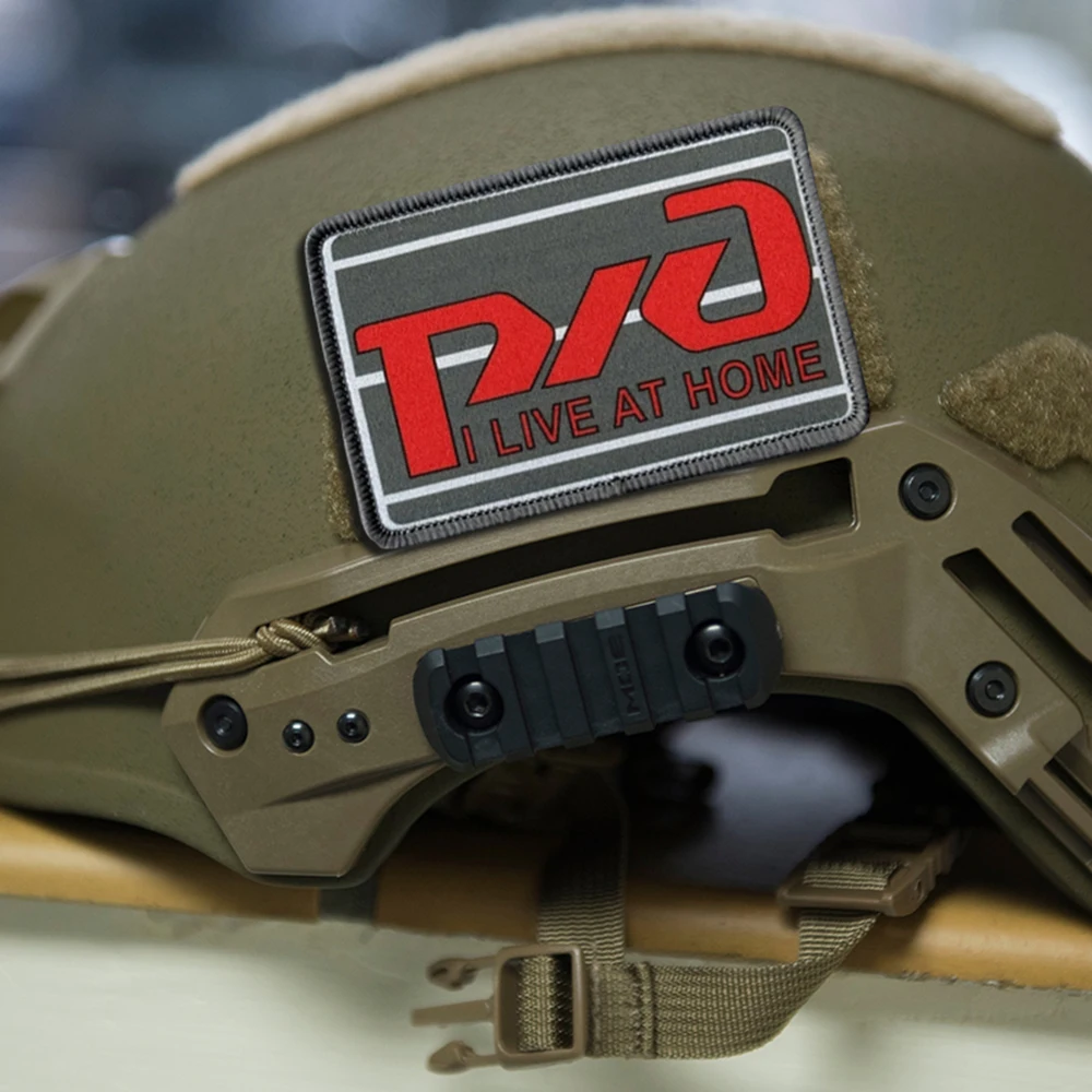 Parches tácticos de moral bordados "I Rarely Live At Home", parche divertido de gancho y bucle, insignia militar, brazalete, pegatinas para mochila