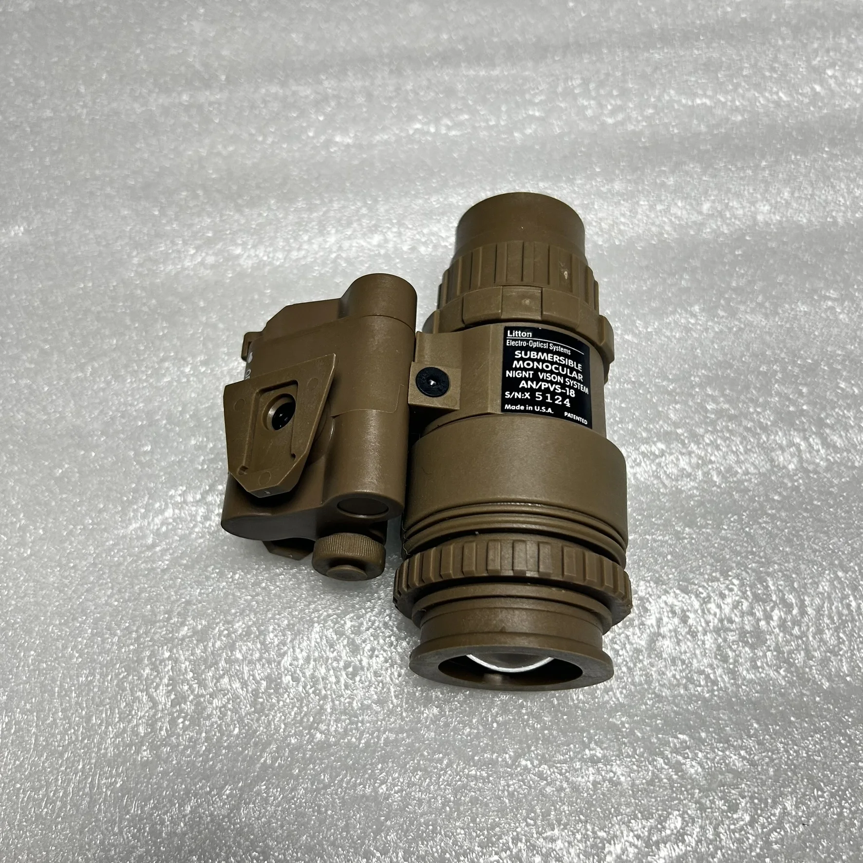 FMA AN/PVS18 NVG Modelo Accesorios para casco Modelo Versión no funcional - imagen 5