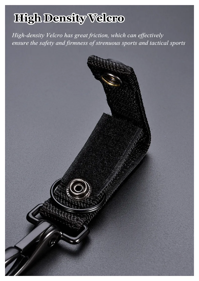 Una correa negra con una hebilla