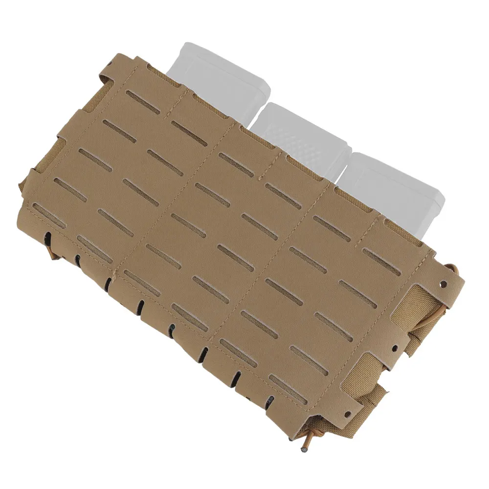 La bolsa triple para revistas 5.56 está equipada con ganchos de expansión molle en la parte delantera, lateral e inferior. - imagen 5