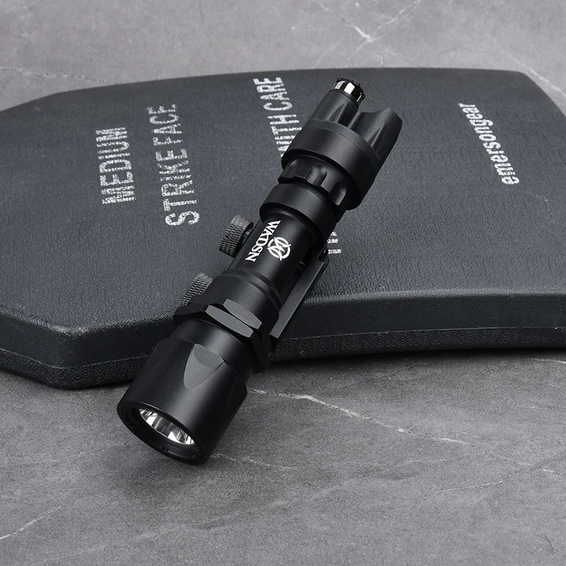 Surefir-linterna LED táctica M951, lámpara superbrillante para arma de caza, luces de explorador, riel con interruptor de presión remoto - imagen 5