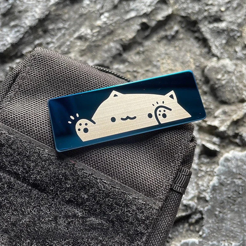 Insignia de moral de Metal de gato lindo, gancho y bucle, parches Klett de dibujos animados, accesorio táctico para exteriores, decoración de mochila, pegatina Horizontal - imagen 2