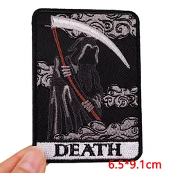 Parche Tarot bordado para planchar – insignia calavera punk en ropa