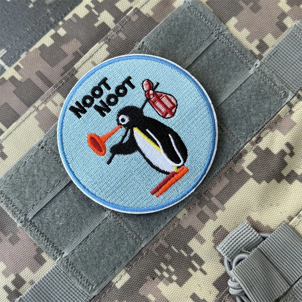 Insignia de moral bordada de pingüino trompeta "Noot Noot", parches tácticos para ropa, gancho y bucle, apliques adhesivos para mochila militar - imagen 5
