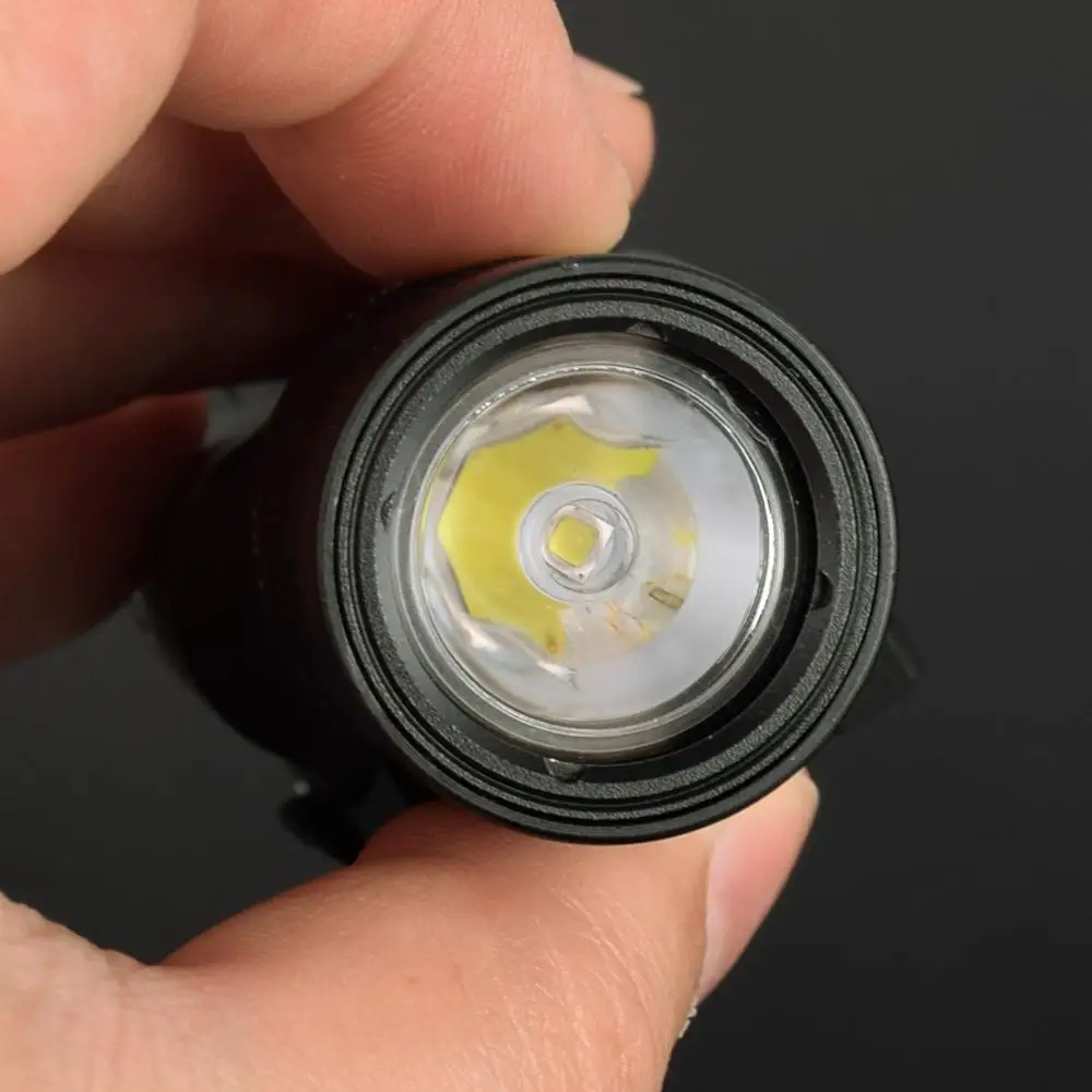 Luz táctica para arma, linterna X300, X300U, X300V, luz de explorador, apto para caza, salida estroboscópica de riel Picatinny de 20MM - imagen 4