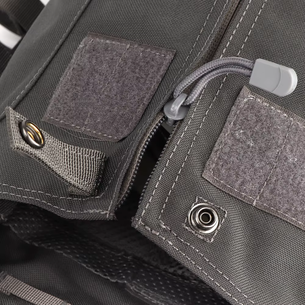 Bolsa acoplada a chaleco táctico