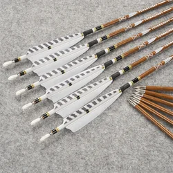 Flechas de carbono para arco con plumas reales a rayas negro/blanco