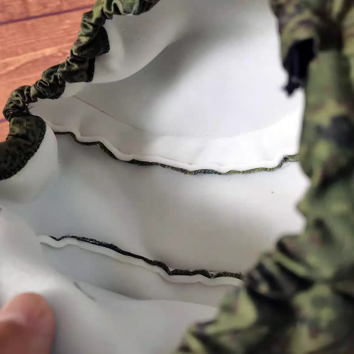 Las fuerzas armadas rusas Kolpak-20 mueve la tela de camuflaje del casco EMR - imagen 2