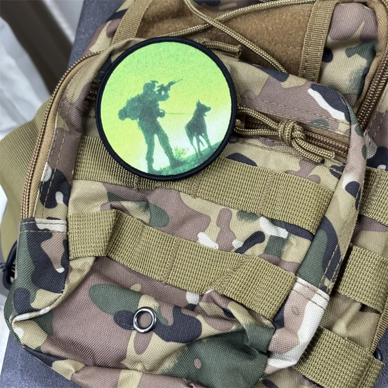 Parche táctico "soldados y perros" para ropa, brazalete impreso, insignia de moral, parches con gancho, pegatinas para mochila - imagen 4