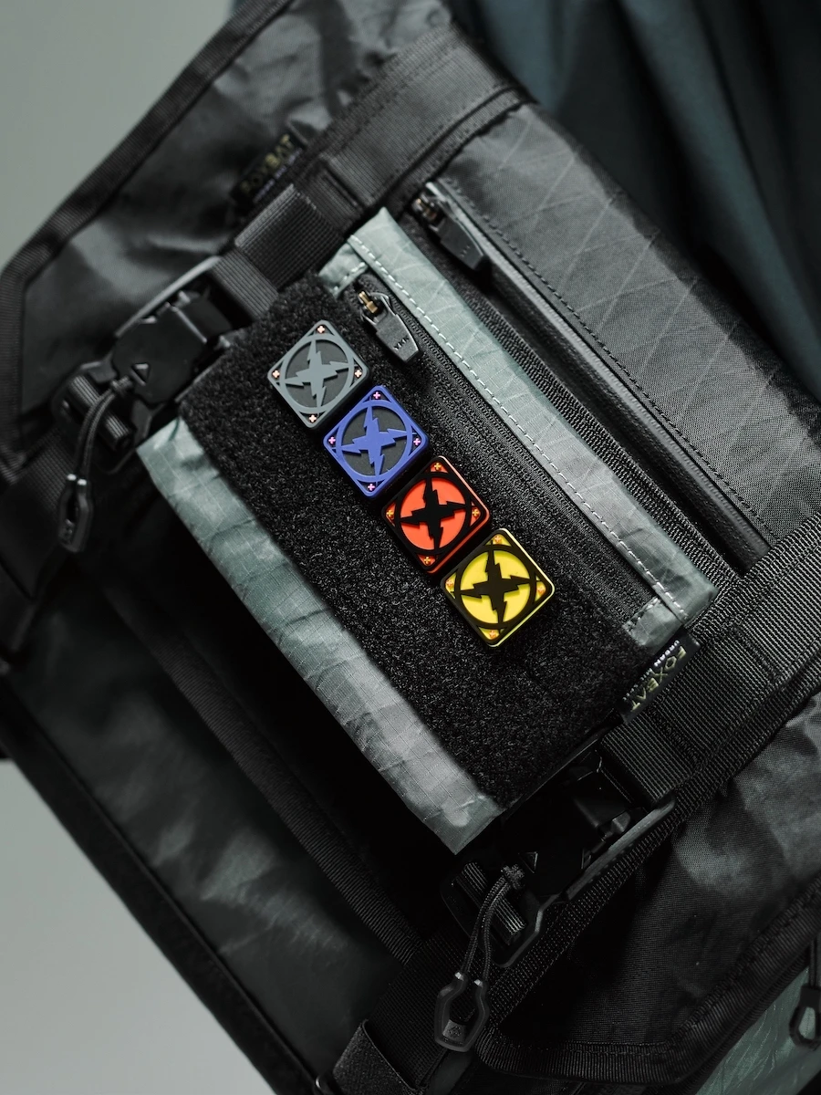 Mini insignia de rayo, mochila cruzada táctica, brazalete mágico - imagen 3