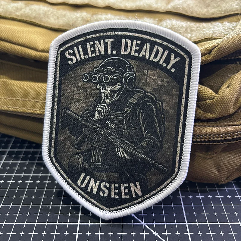 Parche Táctico Silencioso y Mortal AR15 Reaper, Insignia de Moral, Parches Impresos con Gancho y Bucle, Parche Militar para Mochila, Adhesivo de la Muerte