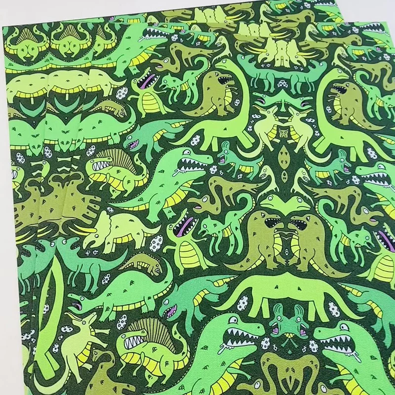Ejemplo de funda terminada con dinosaurio