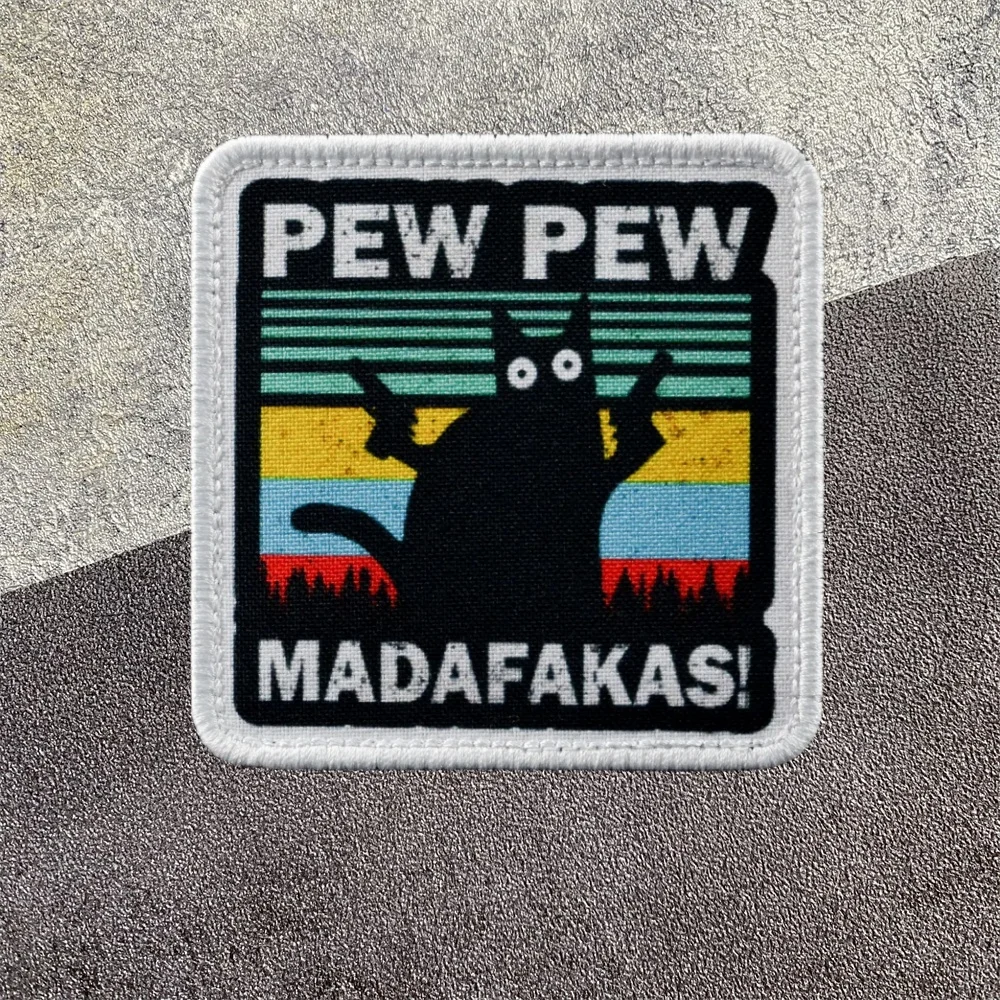 PEW PEW Madafakas pistola insignia de moral táctica parche gato negro es brazalete fino parches de tela divertido gancho y bucle mochila emblemas - imagen 5