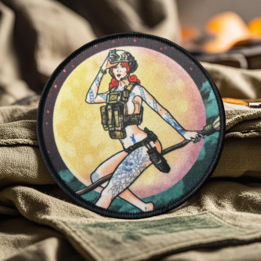 Parche "Baba Yaga", parches de gancho y bucle con estampado de bruja táctica, brazalete de engranaje militar, insignia de moral militar, mochila, pegatinas para ropa - imagen 2