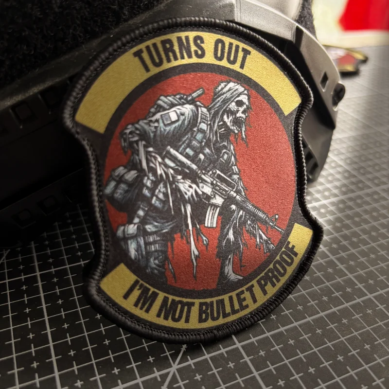 Parche táctico de calavera de zombis "I'm Not Bullet Proof", brazalete de Rifleman, insignia de moral, gancho de impresión y bucle, pegatina para mochila militar - imagen 5