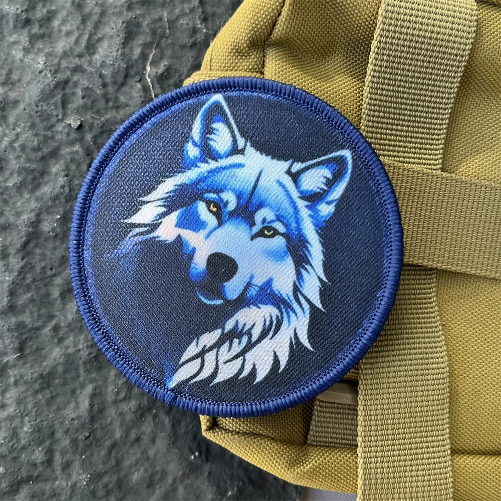 Parche táctico de moral de lobo azul, brazalete militar con gancho y bucle, pegatina decorativa impresa para ropa de mochila - imagen 3