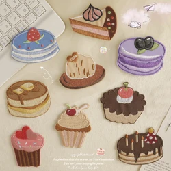 Parche bordado artesanal para pastel – Aplique DIY en postres y ropa