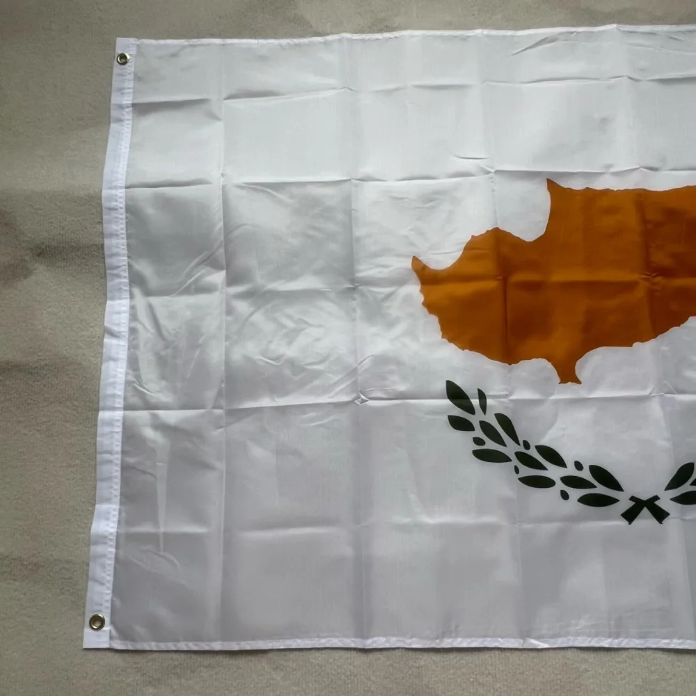 Bandera de Chipre bandera de 90x150cm colgada con alta calidad 3x5Kbrs CY CYP Bandera de Chipre pies banderas con adornos de poliéster decoradas - imagen 4