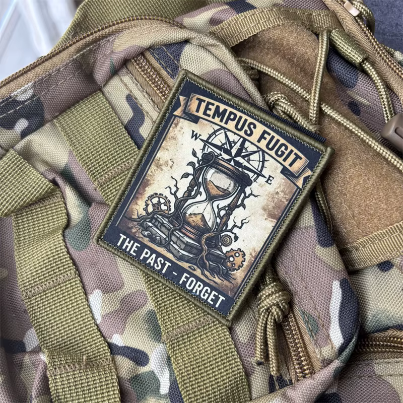 Parche táctico TEMPUS FUGIT de moral con reloj de arena, velcro - imagen 5