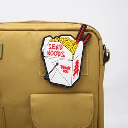 Parche creativo de gancho y bucle para fideos instantáneos, accesorios de PVC, parches brillantes, insignia moral para exteriores, insignias tácticas para ropa