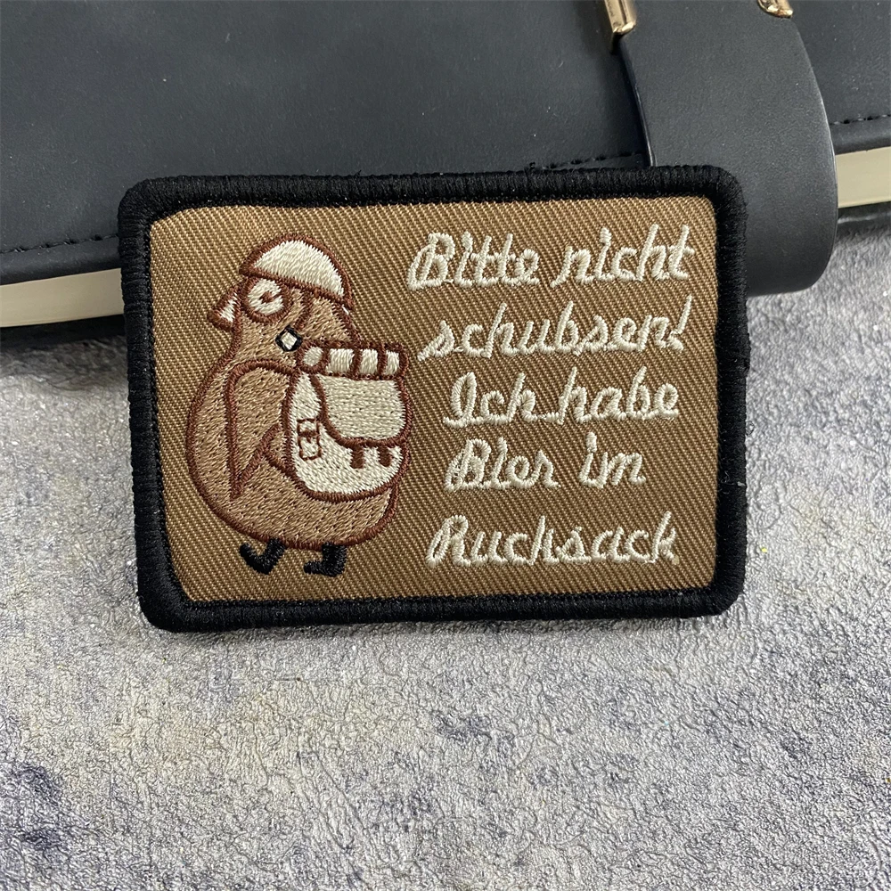 Cafe Viereck Please Don't Push Me To Have Beer en mi mochila, parche divertido, insignia de moral bordada de pingüino, pegatina táctica - imagen 2