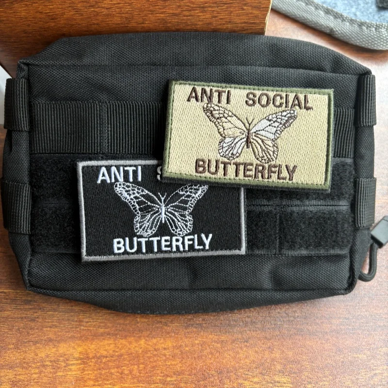 Parche táctico de mariposa antisocial, Bandera de mariposa militar, insignia de moral Multitan, bordado, Parche de gancho y bucle, pegatinas de mochila - imagen 5
