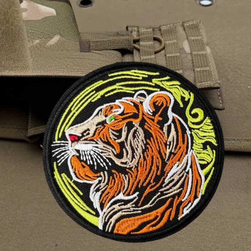Parche bordado de pez y tigre, ganso tonto, insignia de moral con gancho y bucle táctico, pegatina decorativa para mochila, parches para brazalete para ropa - imagen 5