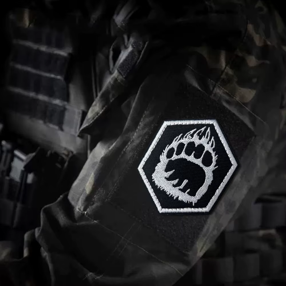 Parche táctico bordado huellas de oso con velcro – Chevron moral