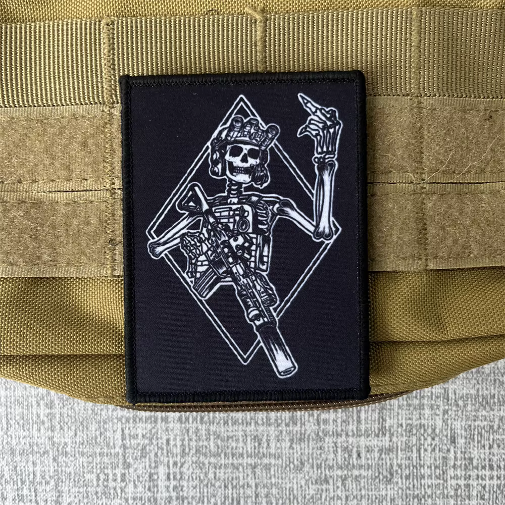 Parche moral calavera con pistola – Para equipo táctico y mochila
