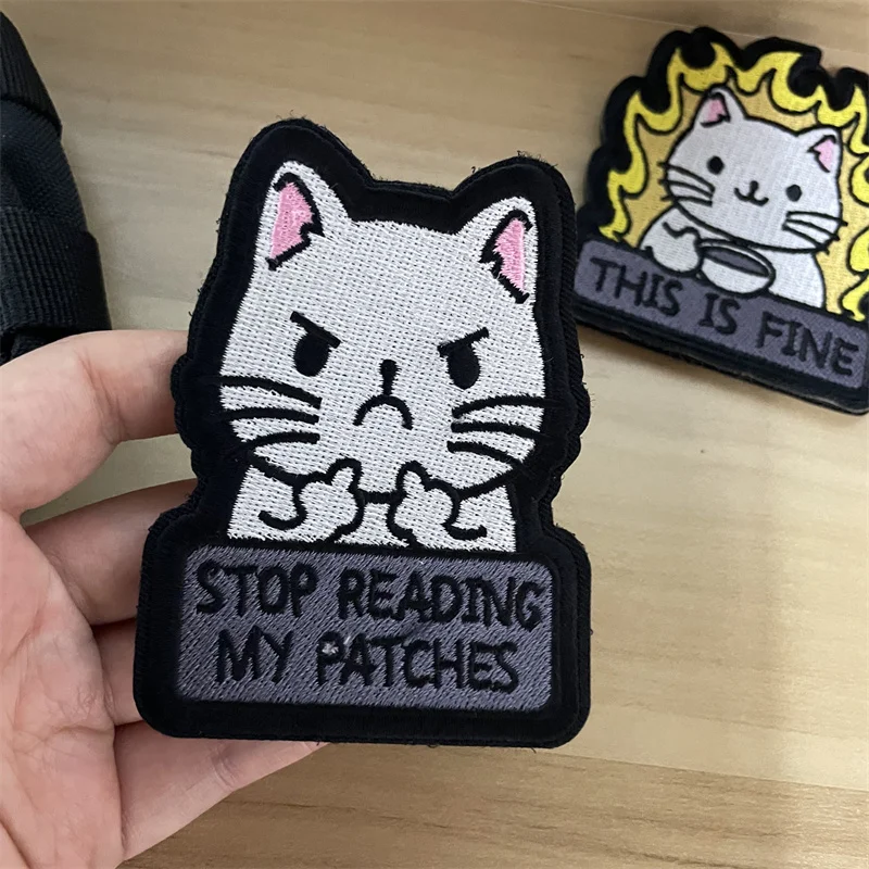 Parche de Anime de gato de dibujos animados bordado en ropa Punk, parches de gancho y bucle, mochila, equipo táctico, insignias divertidas, pegatinas - imagen 3