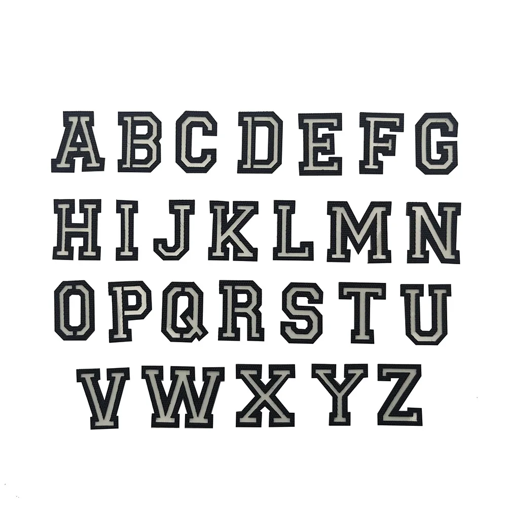 Parche luminoso con nombre personalizado, letras en inglés A-Z, insignia táctica negra de nailon, ropa DIY, sombrero, mochila, decoración que brilla en la oscuridad - imagen 2