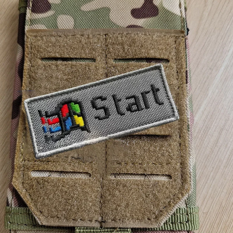 Suplemento de inicio de computadora nostálgico, insignia de moral táctica, bordado, gancho y bucle, mochila, ropa, pegatina decorativa, brazalete - imagen 5