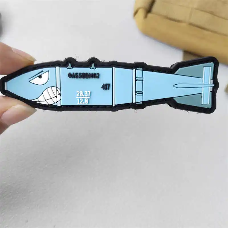 ФАБ-500 Parche de PVC Avión Insignia de moral táctica militar Mochila con gancho y bucle Adhesivo decorativo Parches para brazalete para ropa - imagen 2