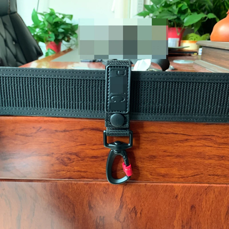 Gancho de seguridad táctico Molle para exteriores, accesorios de cinturón de servicio multifunción, guantes, ganchos de Metal con ganchos de bloqueo - imagen 3