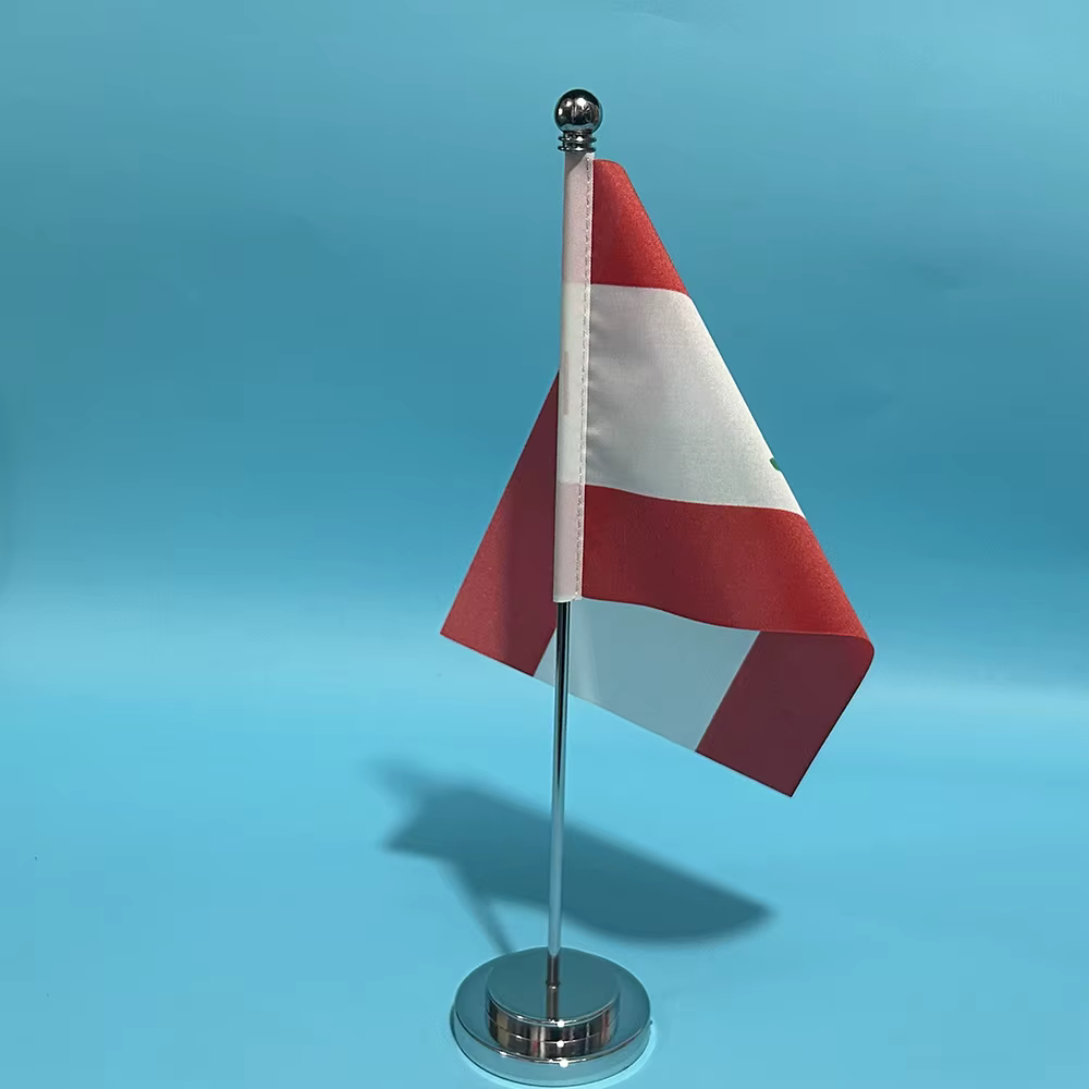 Banderín del Líbano 14x21cm – Poliéster nacional para escritorio - imagen 4