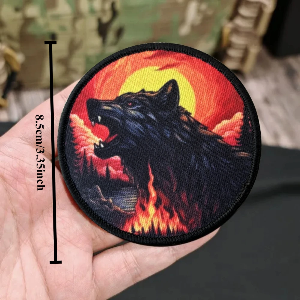 Parche táctico de lobo flameado, gancho y bucle con estampado divertido, insignia de moral militar, brazalete, pegatinas para mochila Chevron - imagen 3