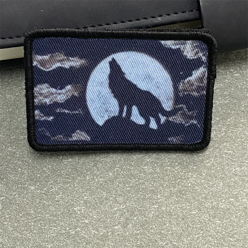 Parche de insignia de moral de lobo solitario, personalidad, flor, calavera, gancho y bucle militar táctico, brazalete, accesorios para mochila, pegatinas - imagen 3