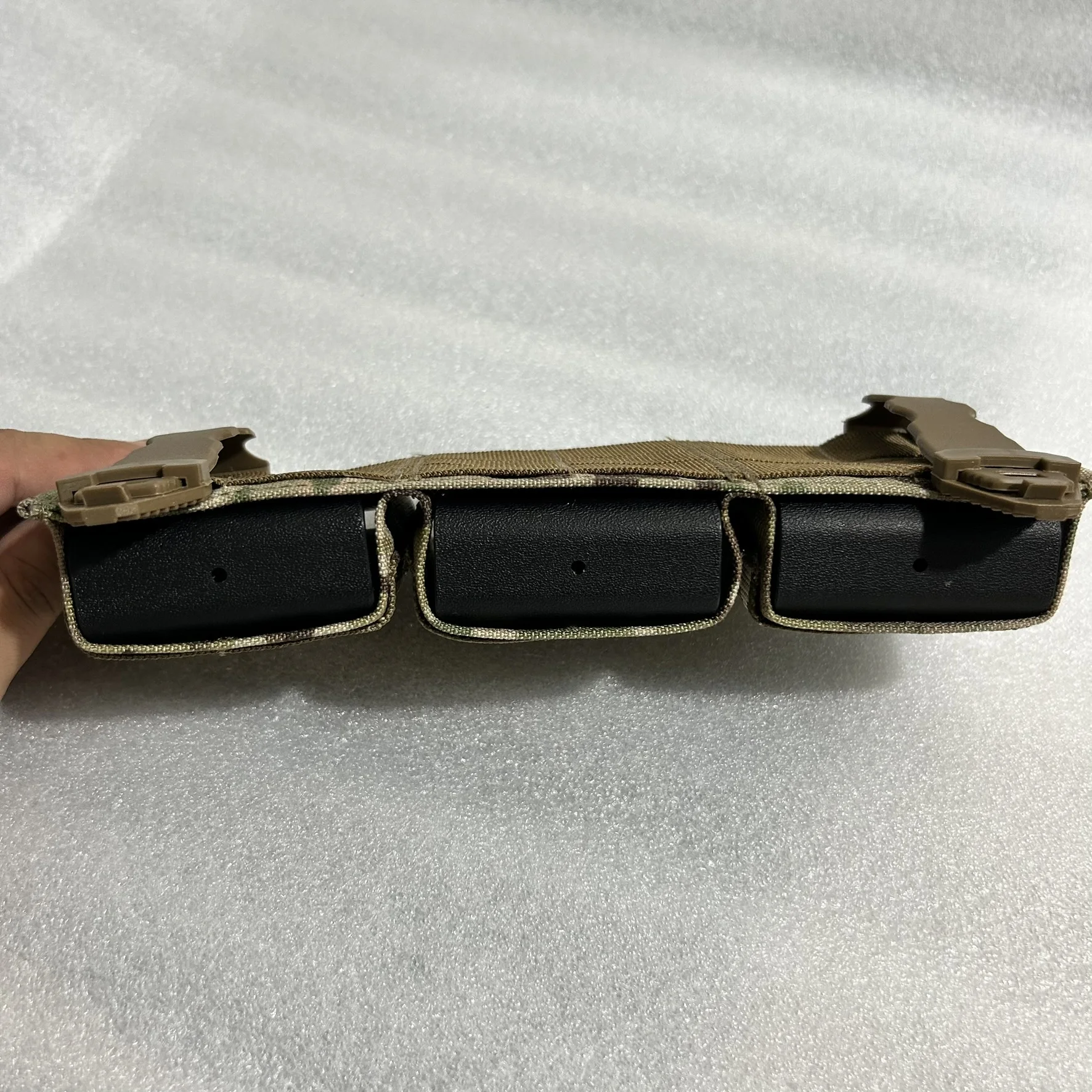 Bolsa para revistas triple lateral III de 5,56 mm con inserto Kydex - Portador de utilidad táctico de montaje lateral para equipo y rango MOLLE - imagen 4