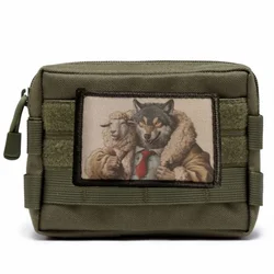 Parche táctico lobo sobre oveja – Insignia moral MOLLE para mochila