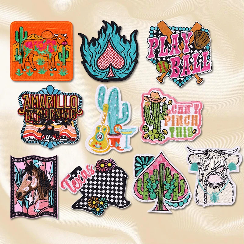 Colección de parches con estilo y variedad de mensajes