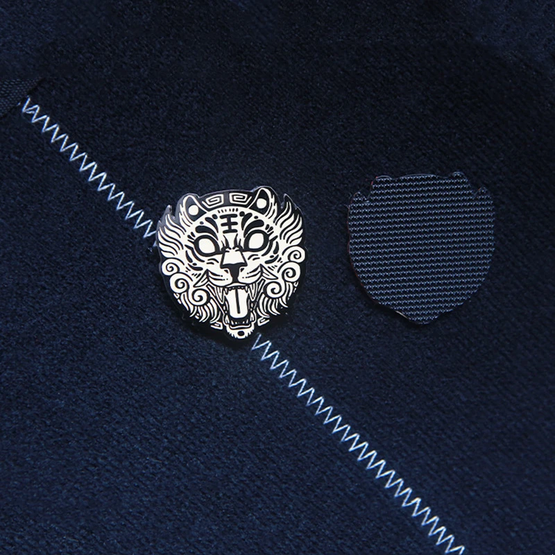 Parches de Metal del rey del bosque, insignia táctica que brilla en la oscuridad, bolso, ropa con gancho - imagen 5