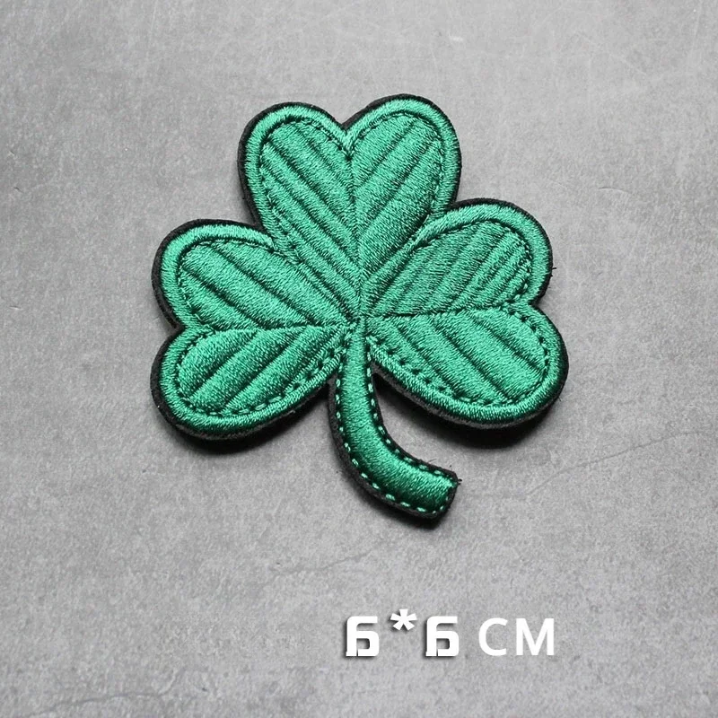 Trébol mechero parches bordados, brazalete táctico, insignia de moral DIY, equipo al aire libre, mochila, pegatina decorativa - imagen 2