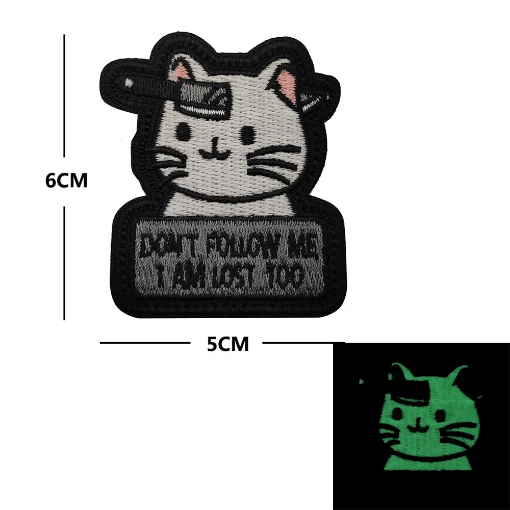 Insignia de moral de gato que brilla en la noche de Halloween, parches tácticos de velcro, brazalete bordado de dibujos animados, pegatina de decoración de mochila - imagen 5