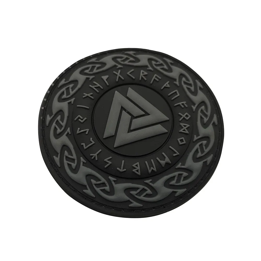 Doble hacha vikinga bordado táctico vikingo hacha militar PVC goma ejército etiqueta parche vikingo hombre con hacha cosida camisa bolsa sombrero - imagen 4